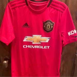 Manchester United 19/20 home kit